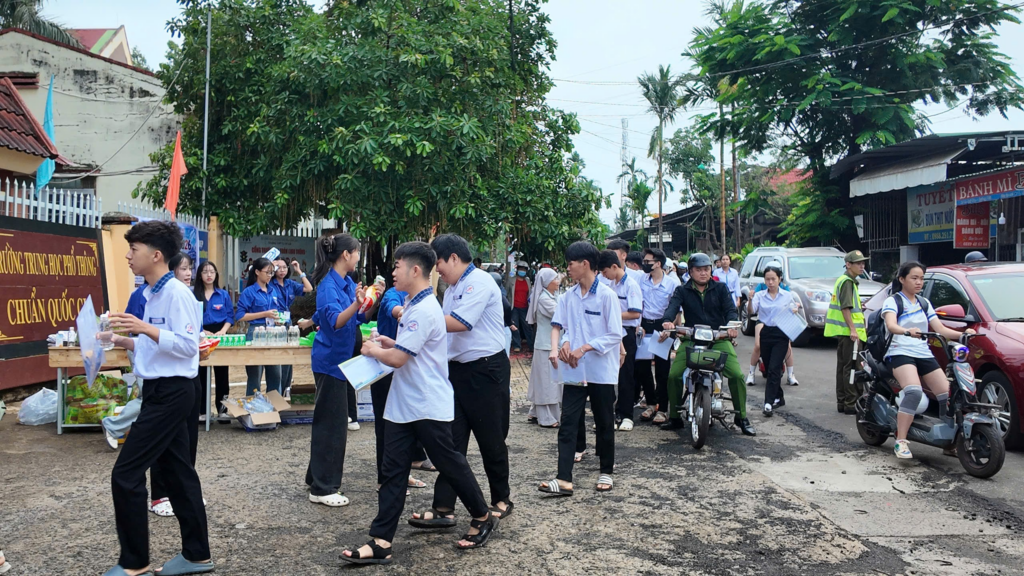 TFOCUS tiếp sức mùa thi